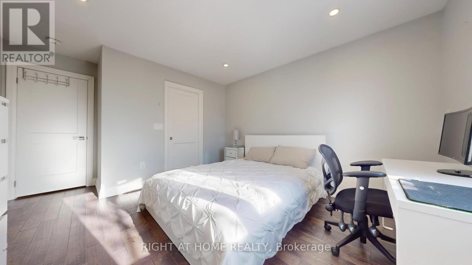 7 Forest Path Court N, Toronto, Ontario  M9V 1L4 - Photo 29 - W12768626