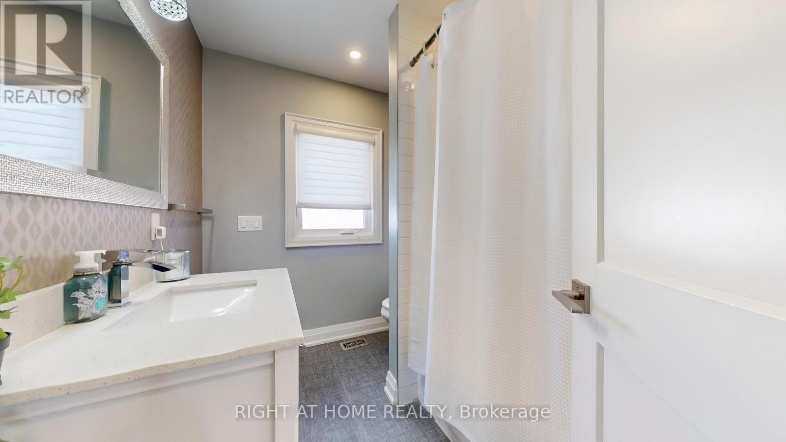 7 Forest Path Court N, Toronto, Ontario  M9V 1L4 - Photo 33 - W12768626