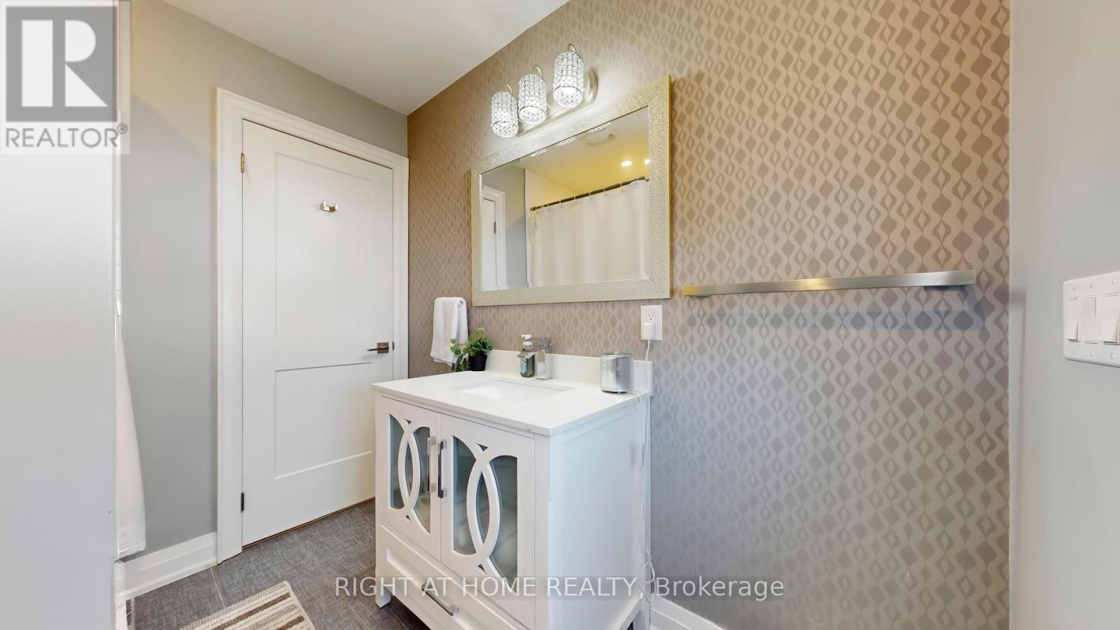 7 Forest Path Court N, Toronto, Ontario  M9V 1L4 - Photo 34 - W12768626