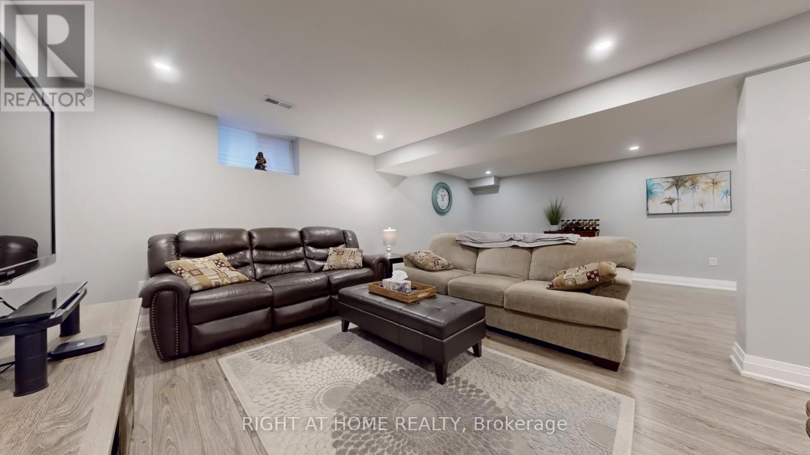 7 Forest Path Court N, Toronto, Ontario  M9V 1L4 - Photo 36 - W12768626