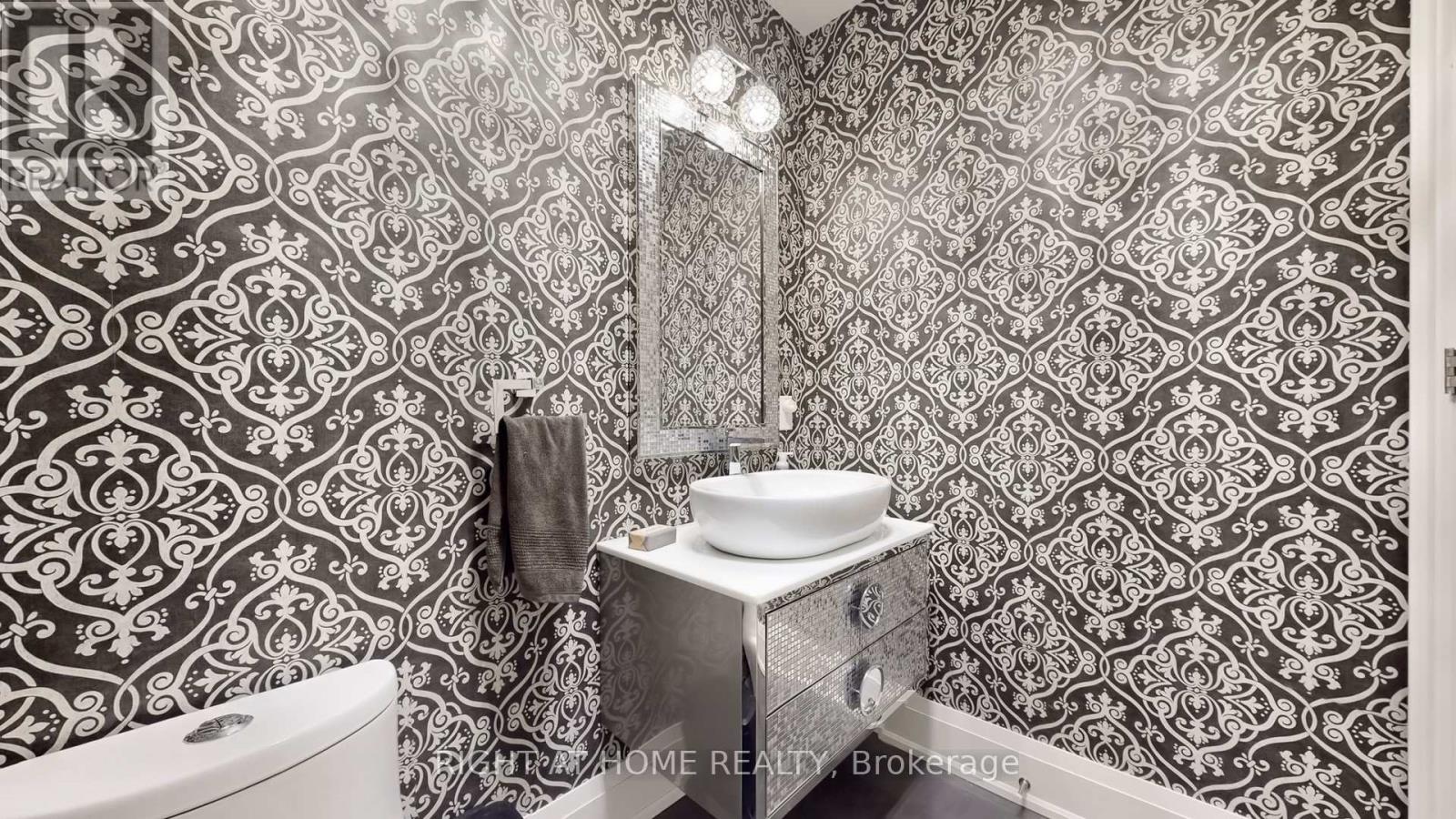 7 Forest Path Court N, Toronto, Ontario  M9V 1L4 - Photo 50 - W12768626