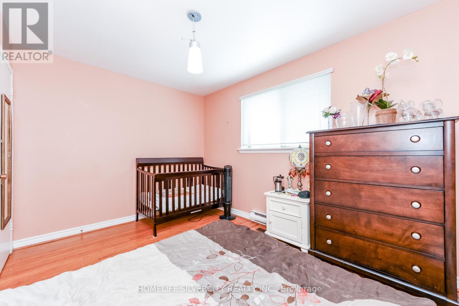 7424 Netherwood Road, Mississauga, Ontario  L4T 2N6 - Photo 25 - W12768654