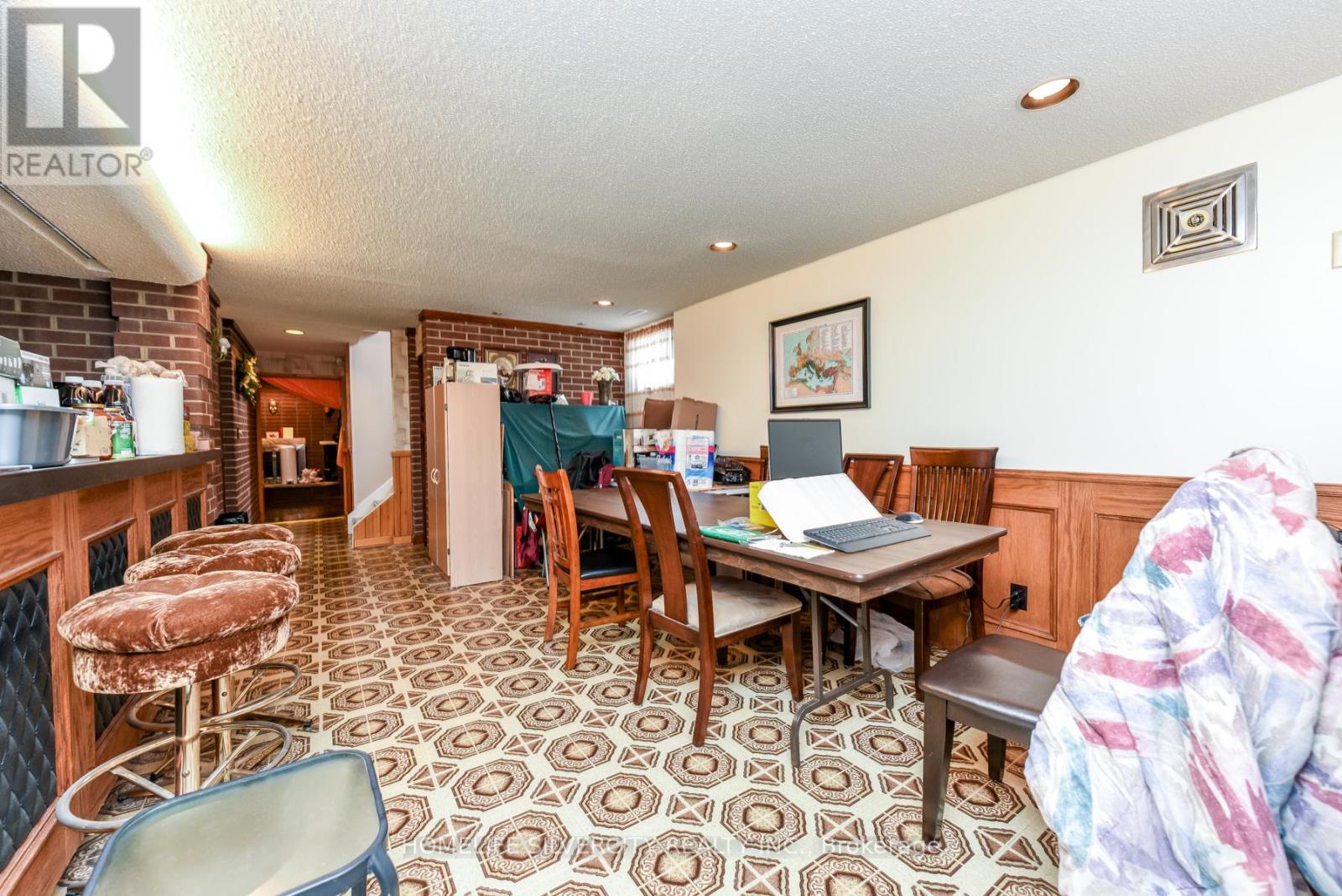 7424 Netherwood Road, Mississauga, Ontario  L4T 2N6 - Photo 41 - W12768654