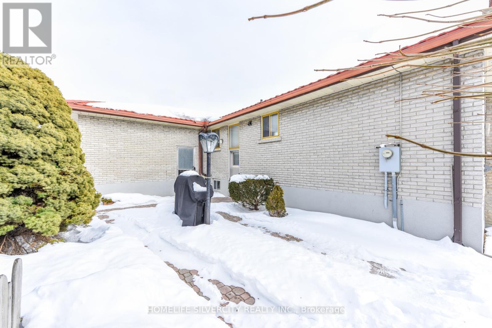 7424 Netherwood Road, Mississauga, Ontario  L4T 2N6 - Photo 50 - W12768654