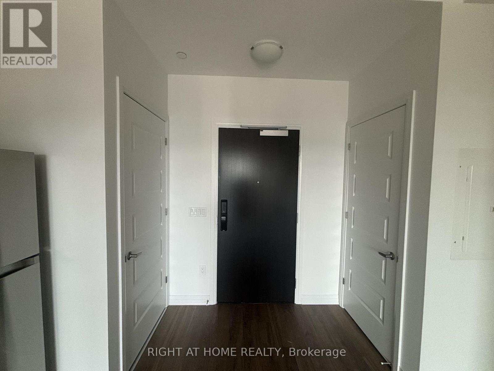 612 - 490 Gordon Krantz Avenue, Milton, Ontario  L9E 1Z5 - Photo 10 - W12768658