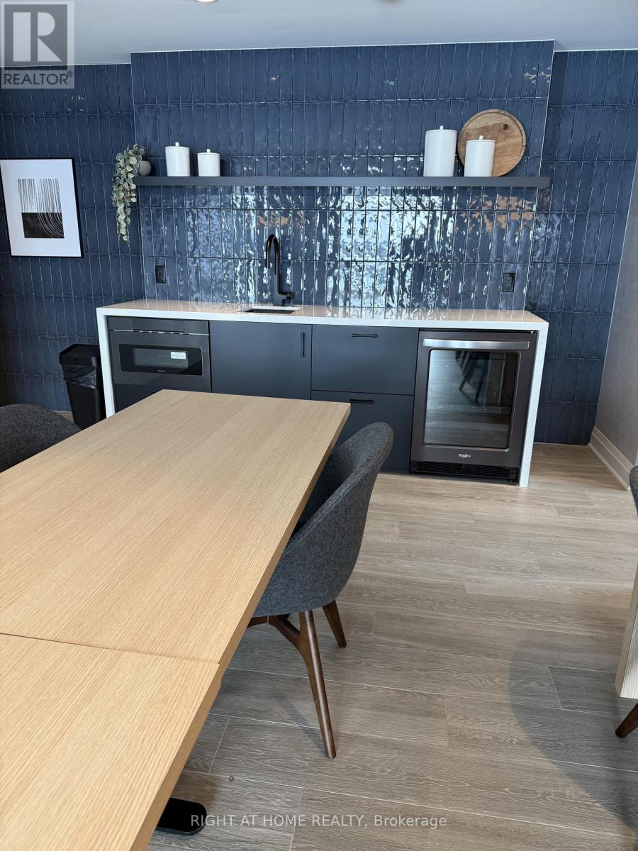 612 - 490 Gordon Krantz Avenue, Milton, Ontario  L9E 1Z5 - Photo 14 - W12768658