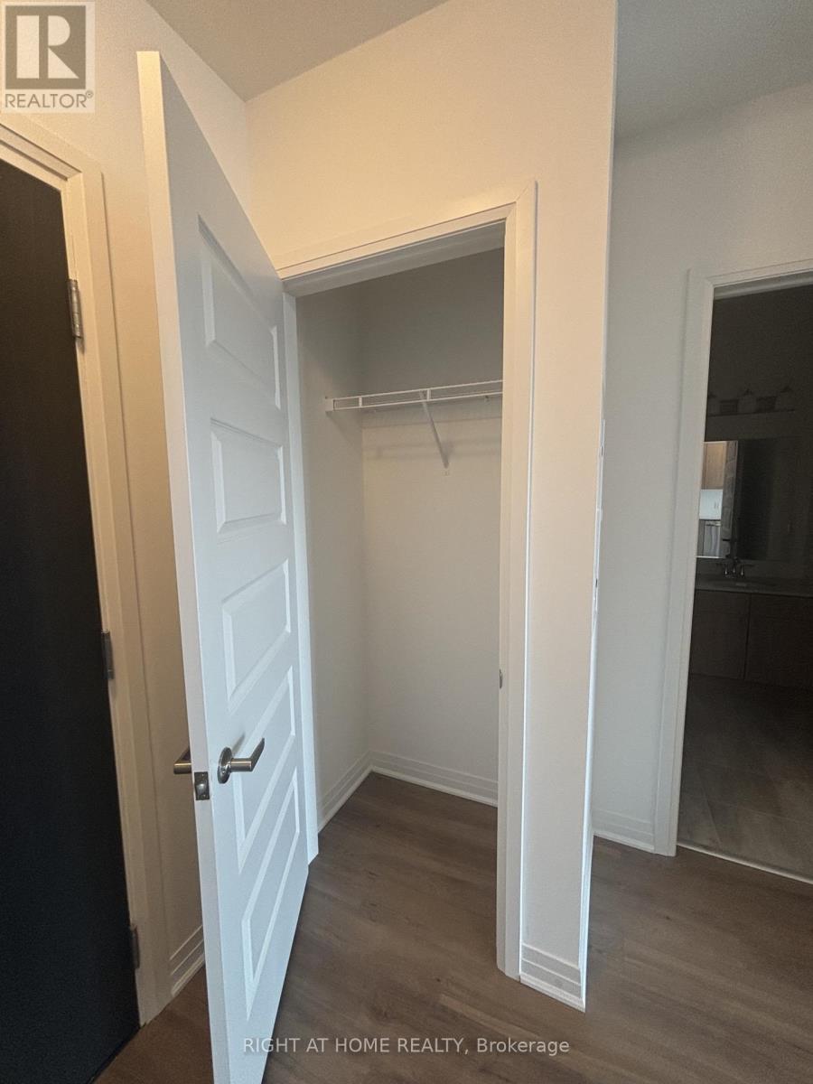 612 - 490 Gordon Krantz Avenue, Milton, Ontario  L9E 1Z5 - Photo 9 - W12768658