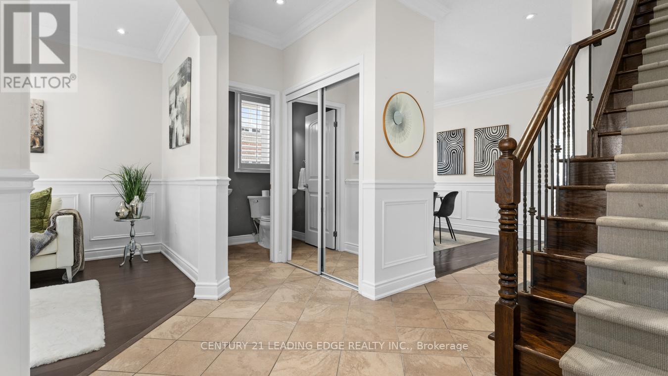 657 Brothers Crescent, Milton, Ontario  L9T 0A6 - Photo 5 - W12768660