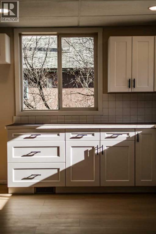 7022 17 Avenue N, Coleman, Alberta  T0K 0M0 - Photo 3 - A2283583