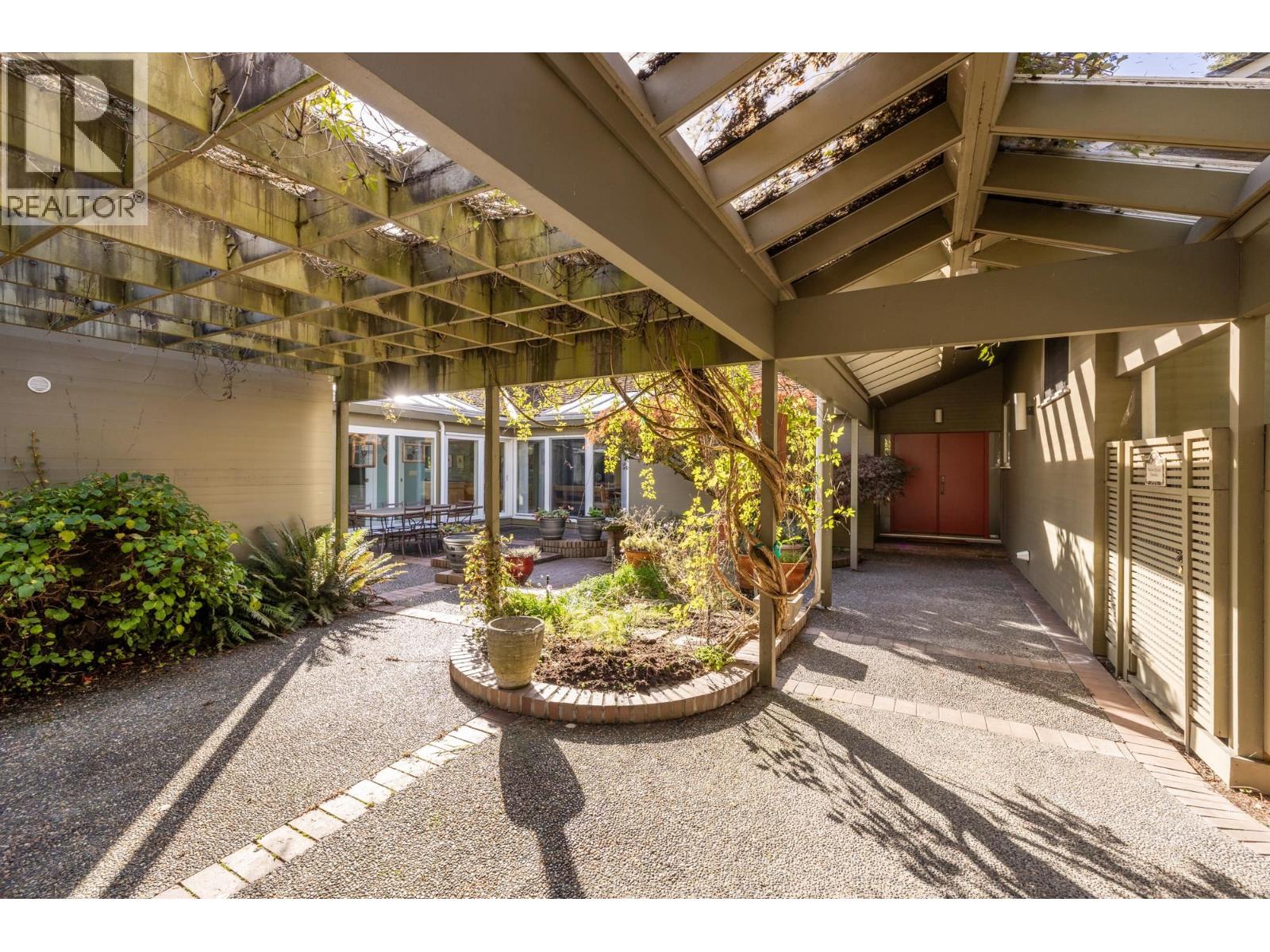 535 English Bluff Road, Delta, British Columbia  V4M 2M9 - Photo 9 - R3065524