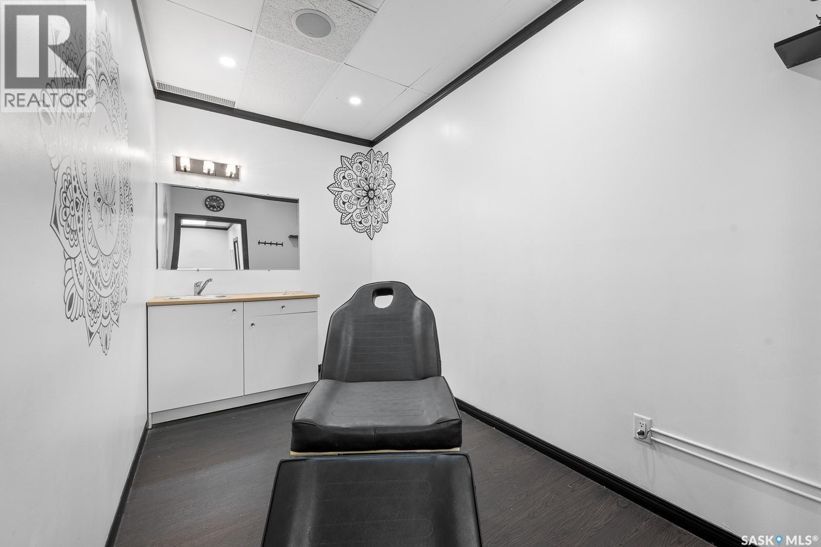 1035 Devonshire Drive N, Regina, Saskatchewan  S4X 2X4 - Photo 14 - SK027988