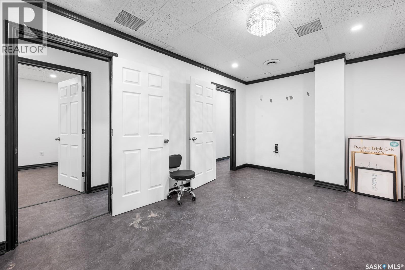 1035 Devonshire Drive N, Regina, Saskatchewan  S4X 2X4 - Photo 20 - SK027988