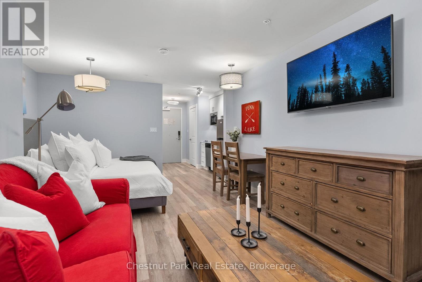 206 - 25 Pen Lake Point Road, Huntsville, Ontario  P1H 1A9 - Photo 8 - X12768696