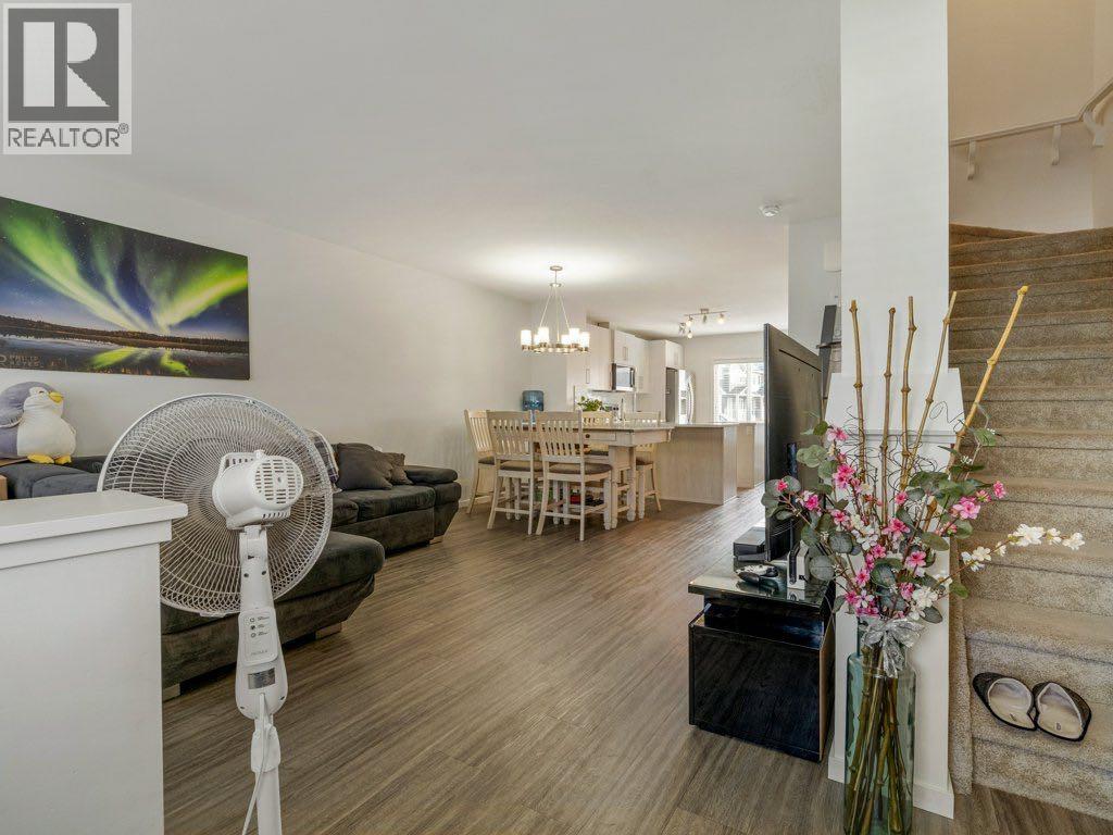 702, 210 Firelight Way W, Lethbridge, Alberta  T1J 5T3 - Photo 4 - A2281162