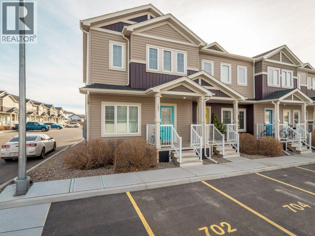 702, 210 Firelight Way W, Lethbridge, Alberta  T1J 5T3 - Photo 3 - A2281162