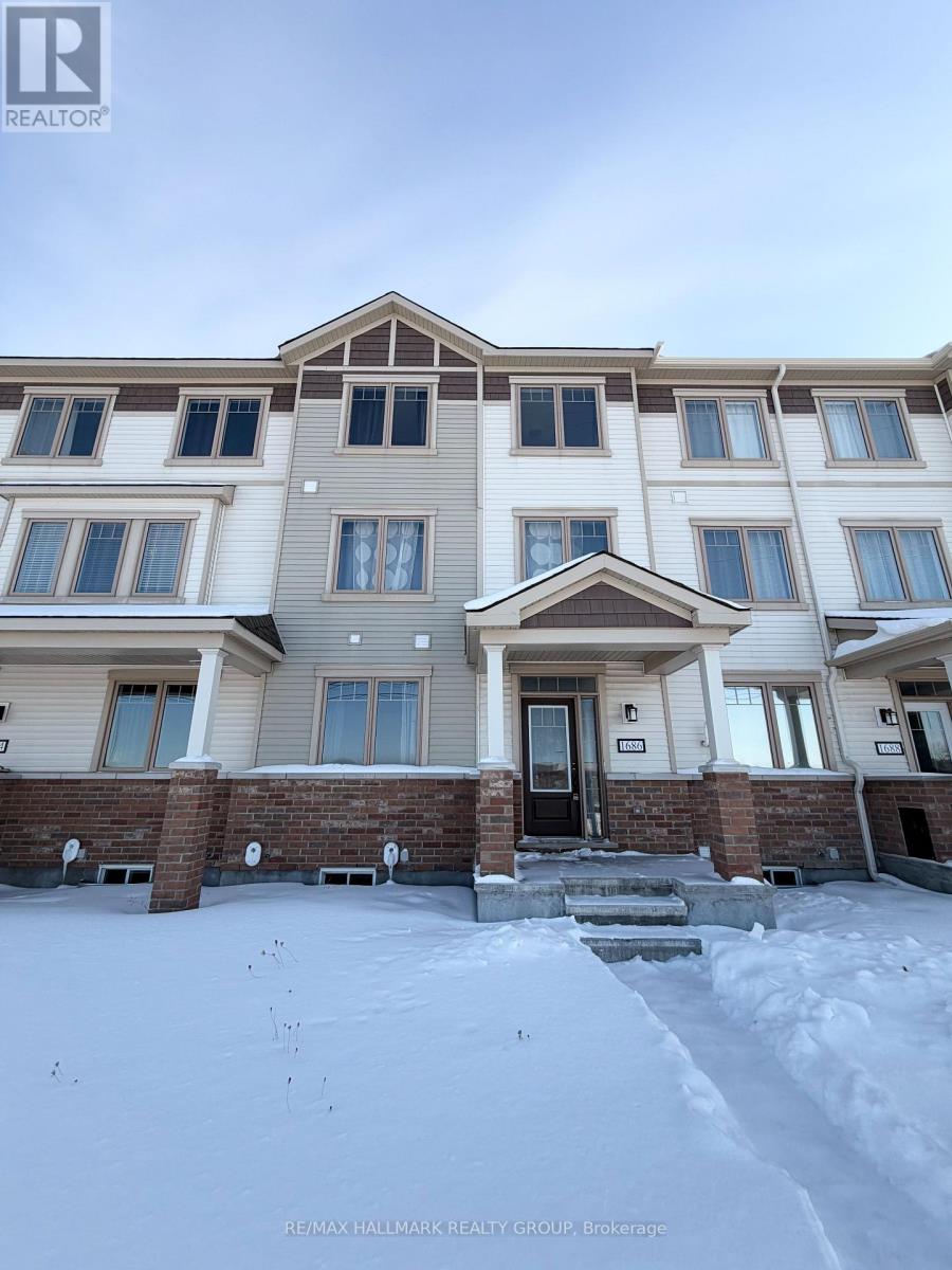 1686 MAPLE GROVE STREET, Ottawa, Ontario