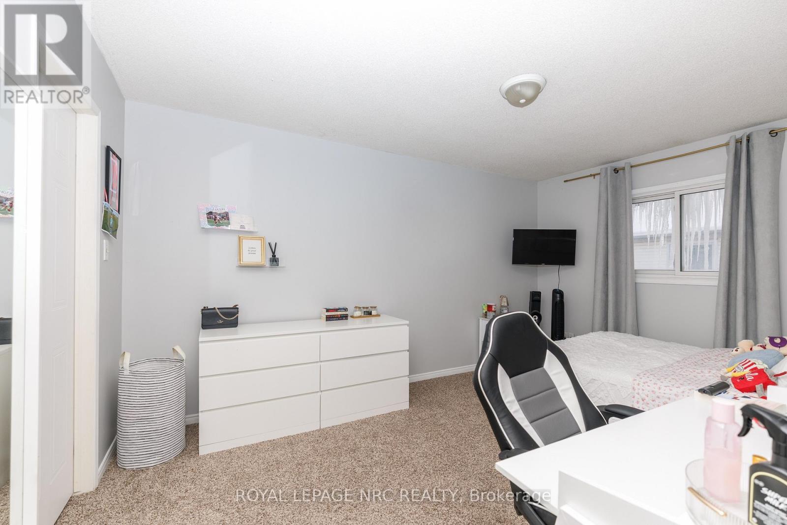 79 Summers Drive, Thorold (Confederation Heights), Ontario  L2V 5B1 - Photo 11 - X12768672