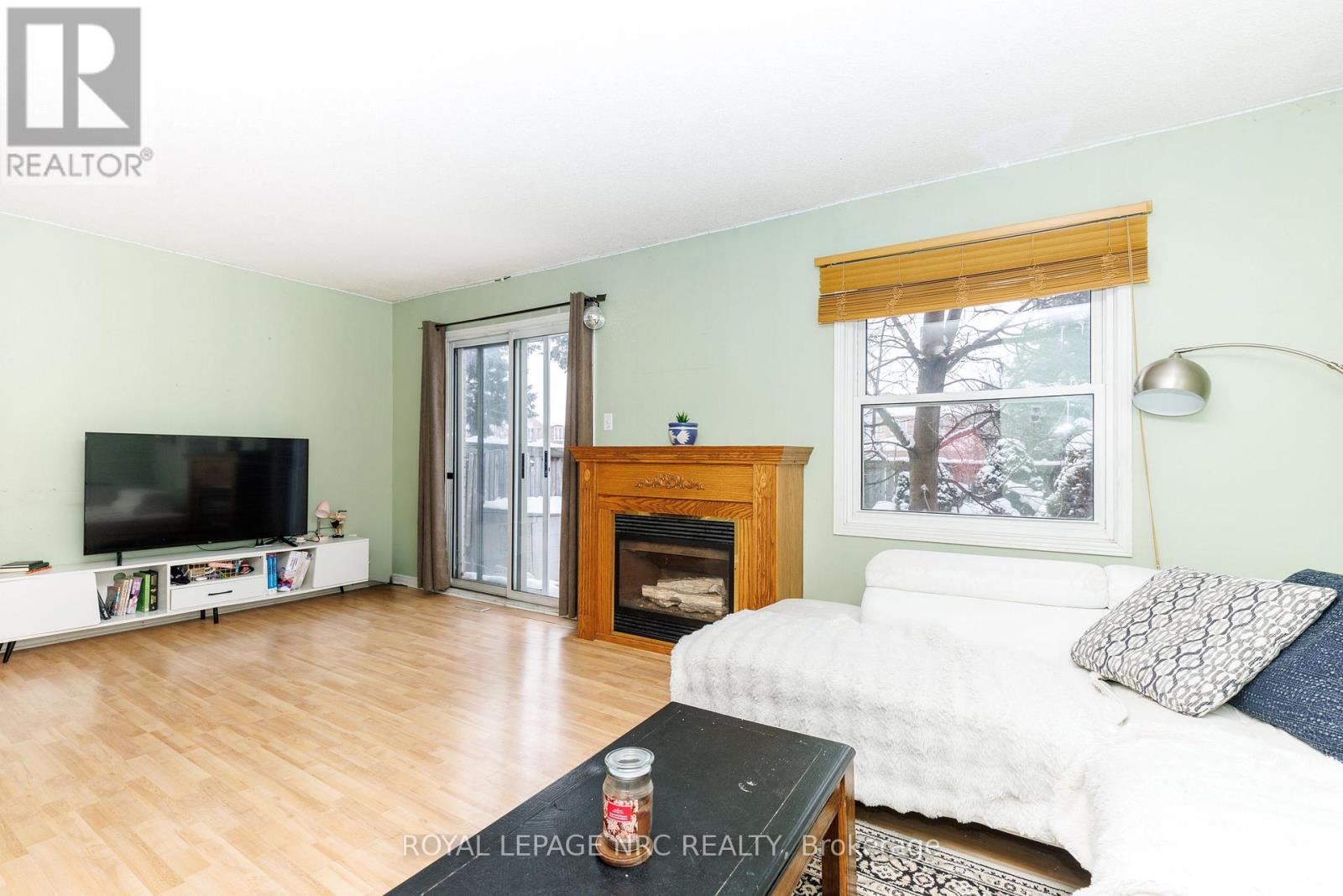 79 Summers Drive, Thorold (Confederation Heights), Ontario  L2V 5B1 - Photo 6 - X12768672