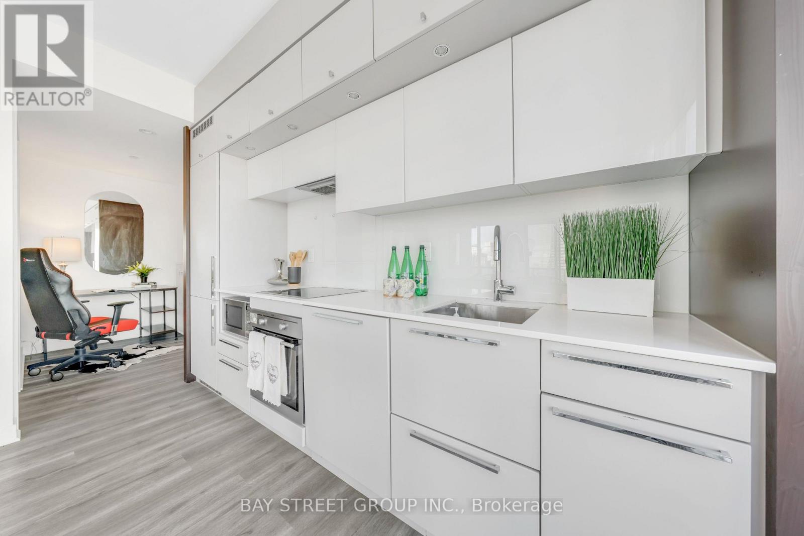 4204 - 15 Grenville Street, Toronto, Ontario  M4Y 0B9 - Photo 14 - C12768674