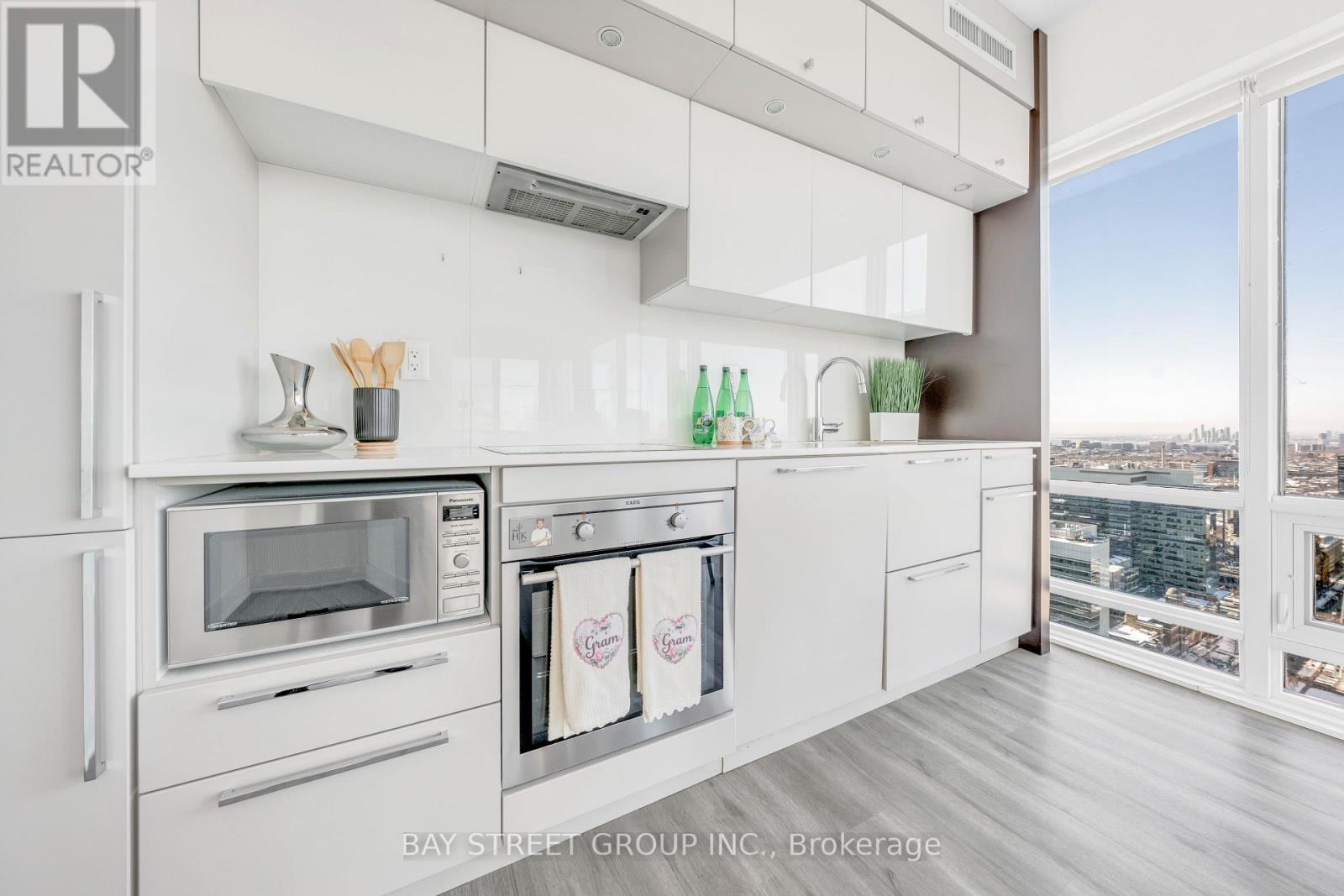 4204 - 15 Grenville Street, Toronto, Ontario  M4Y 0B9 - Photo 16 - C12768674