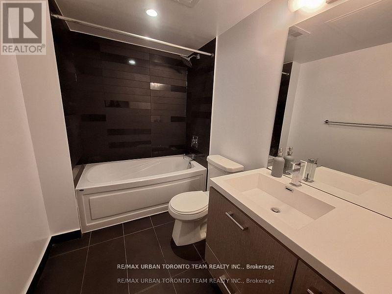 817 - 87 Peter Street, Toronto (Waterfront Communities), Ontario  M5V 0P1 - Photo 10 - C12768720