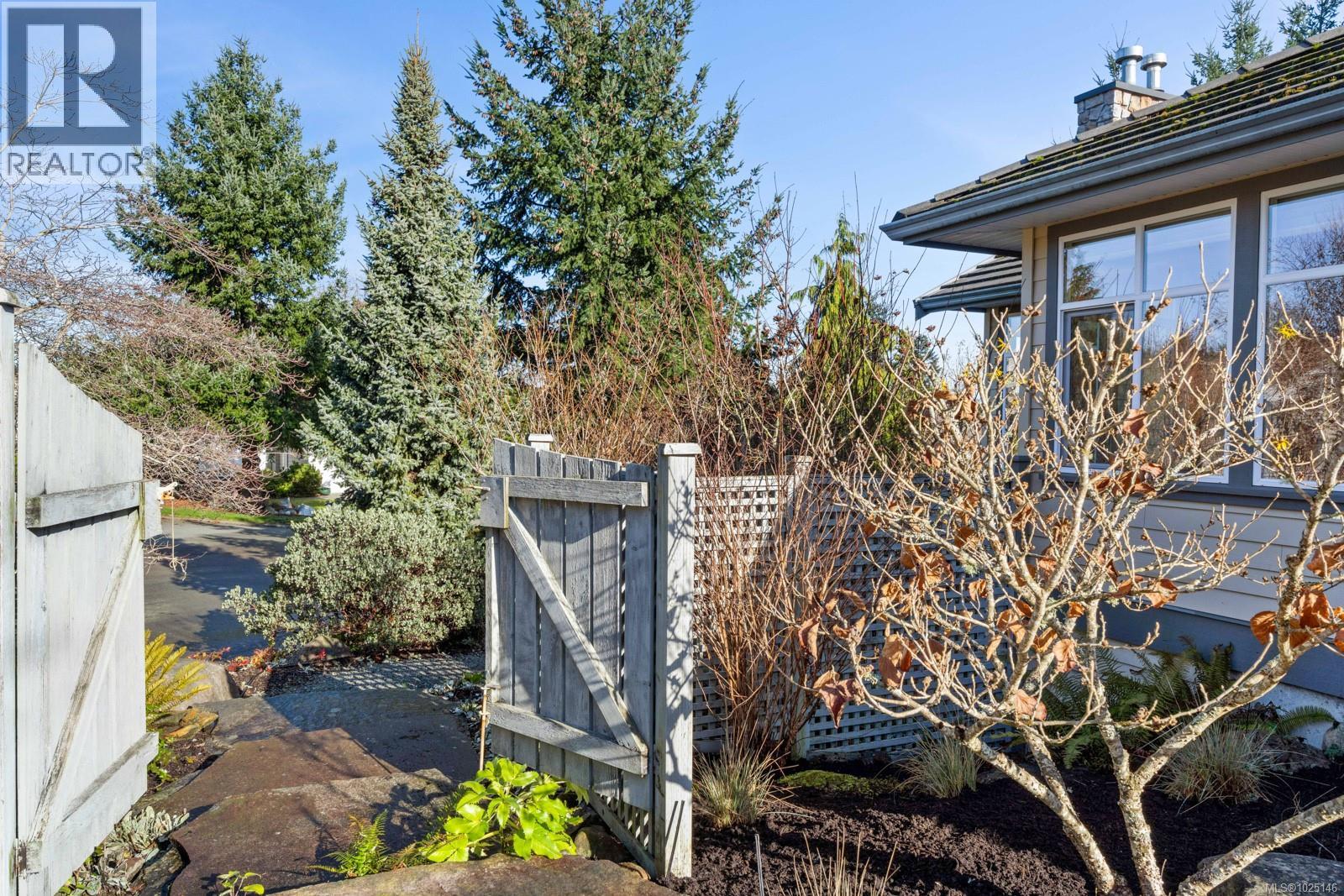 3363 Majestic Dr, Courtenay, British Columbia  V9N 9X6 - Photo 60 - 1025146