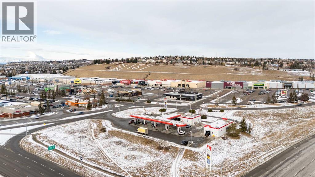 2466, 70 Glamis Drive Sw, Calgary, Alberta  T3E 6T6 - Photo 33 - A2282194