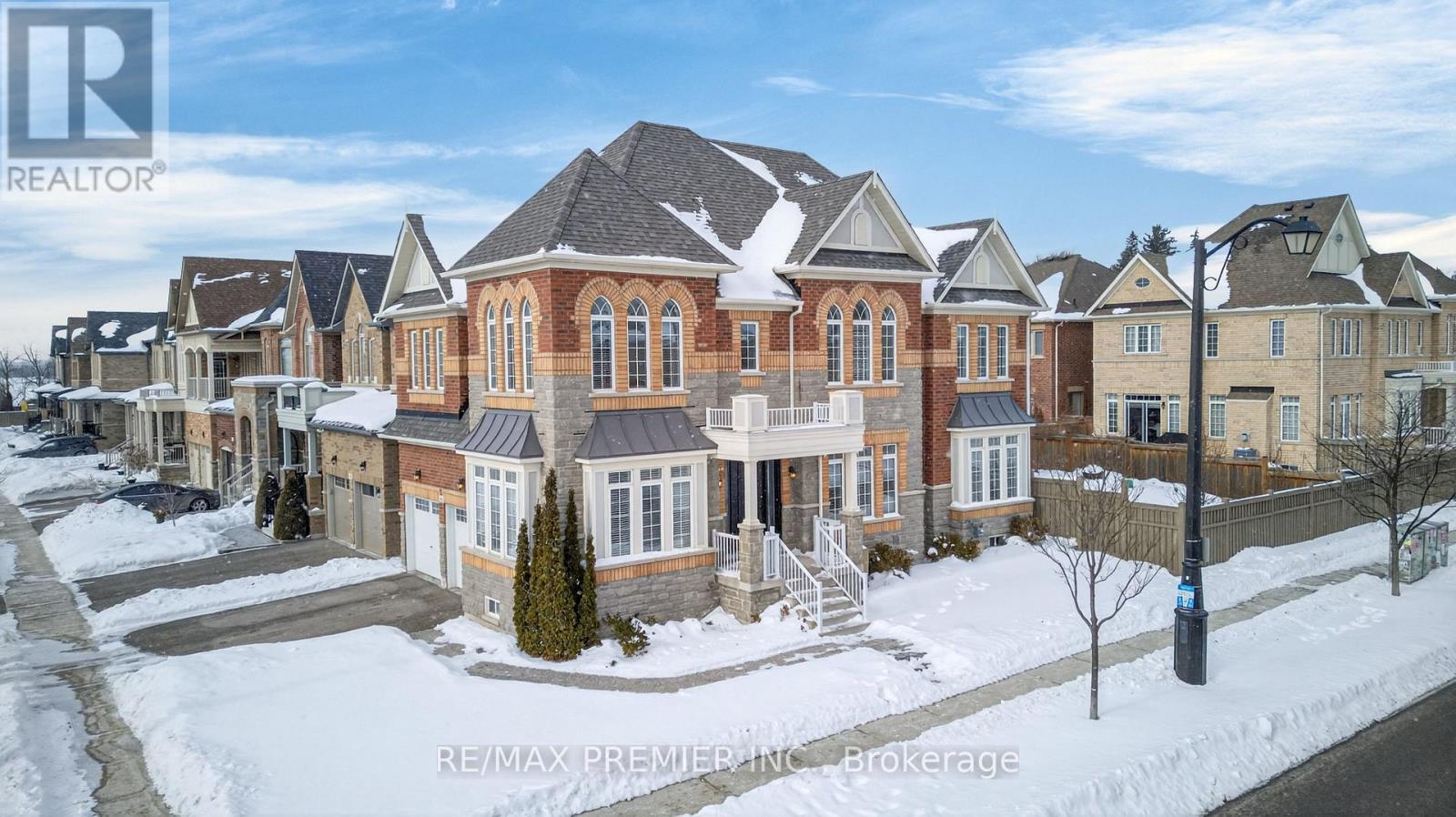 66 Red Tree Drive, Vaughan, Ontario  L4H 4H7 - Photo 3 - N12768680