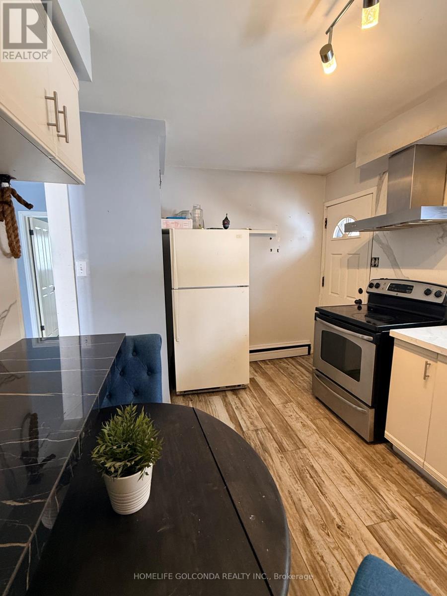 46 Elm Grove Avenue S, Richmond Hill (Oak Ridges), Ontario  L4E 2V3 - Photo 7 - N12768690