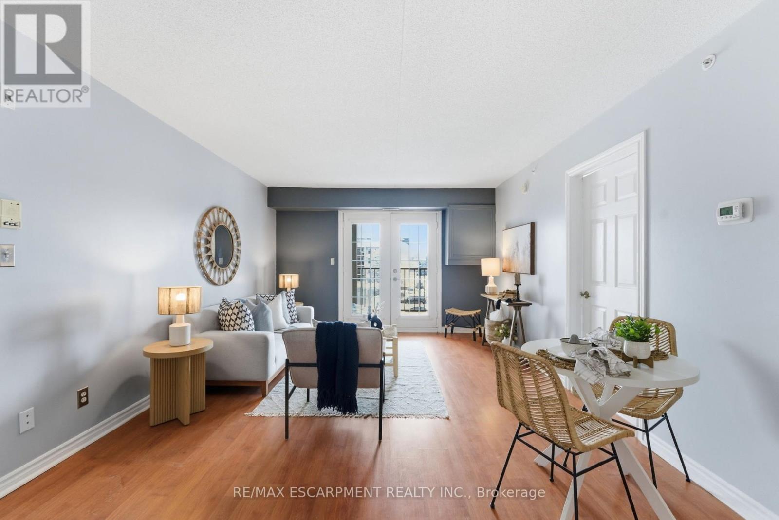 304 - 1421 Walker's Line, Burlington, Ontario  L7M 4P4 - Photo 6 - W12441345