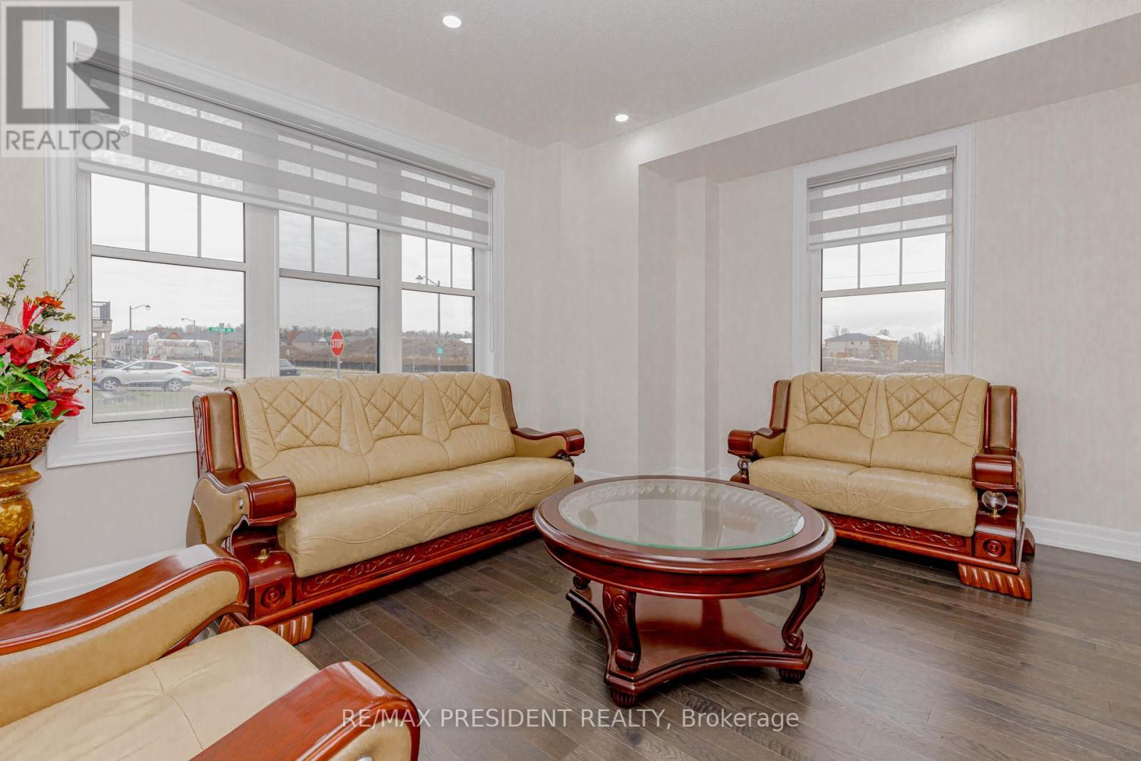 2 Vincena Road, Caledon, Ontario  L7C 4M5 - Photo 20 - W12768462