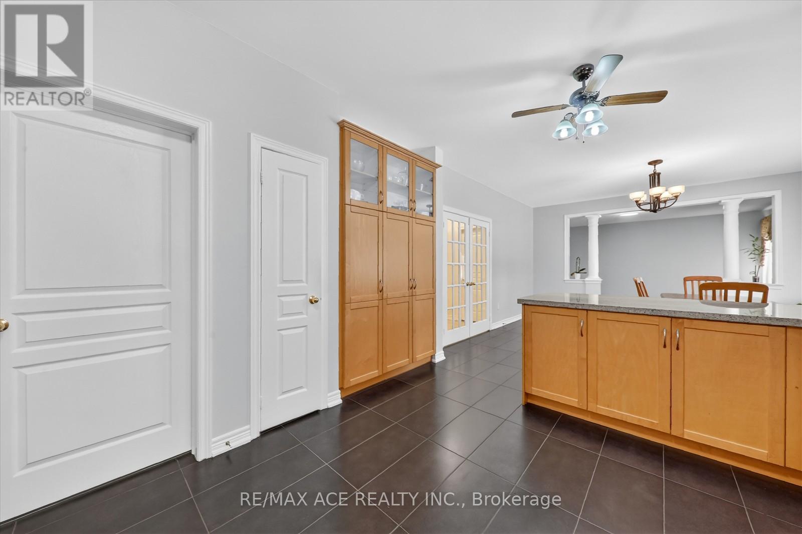 13 Gentry Way, Brampton (Bram East), Ontario  L6P 3N6 - Photo 18 - W12768706