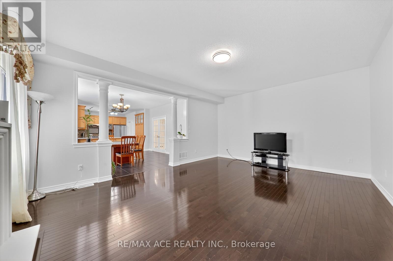 13 Gentry Way, Brampton (Bram East), Ontario  L6P 3N6 - Photo 24 - W12768706