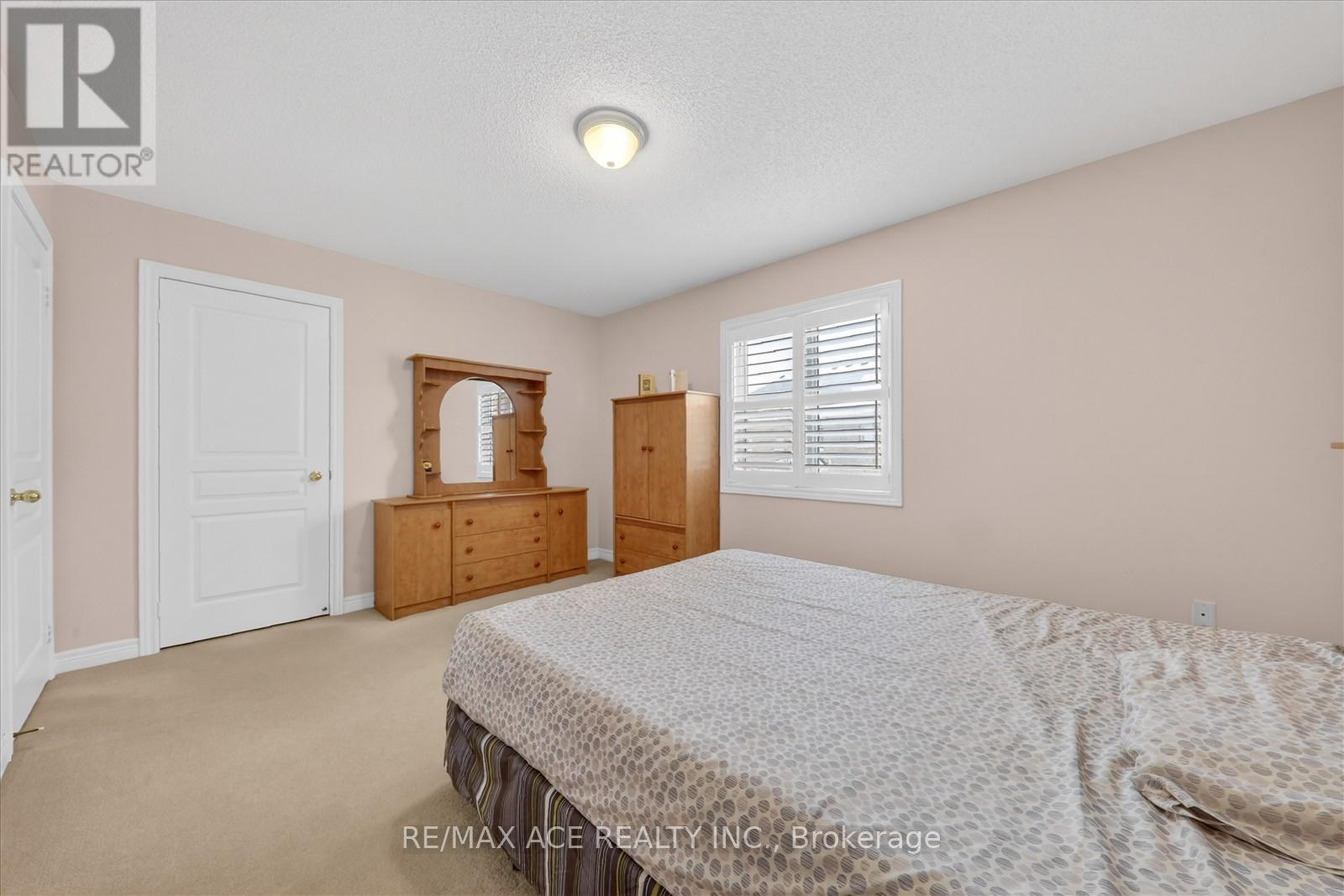 13 Gentry Way, Brampton (Bram East), Ontario  L6P 3N6 - Photo 34 - W12768706