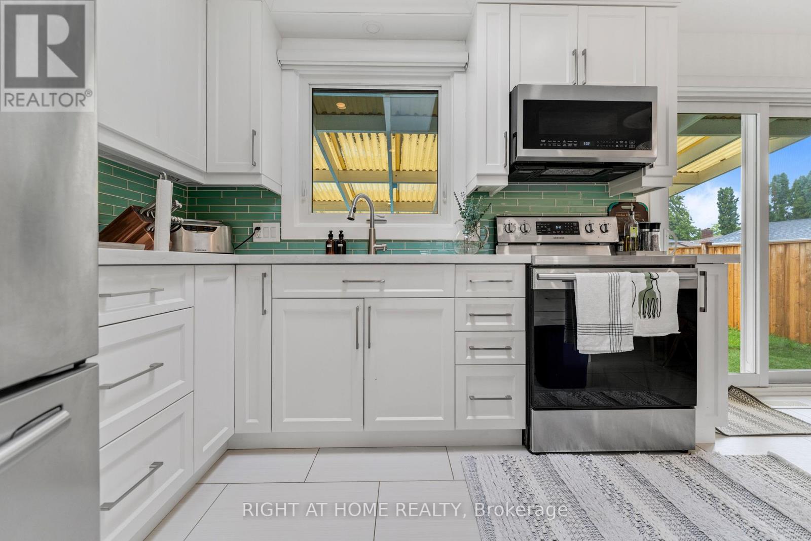 11 Nickel Street, St. Catharines, Ontario  L2M 1L4 - Photo 3 - X12768708