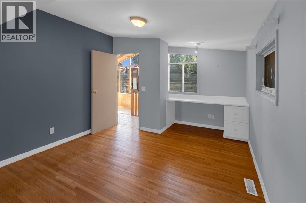 419 33 Avenue Ne, Calgary, Alberta  T2E 2J2 - Photo 15 - A2256402