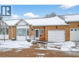 156 SILVERBIRCH Boulevard, Hamilton, Ontario