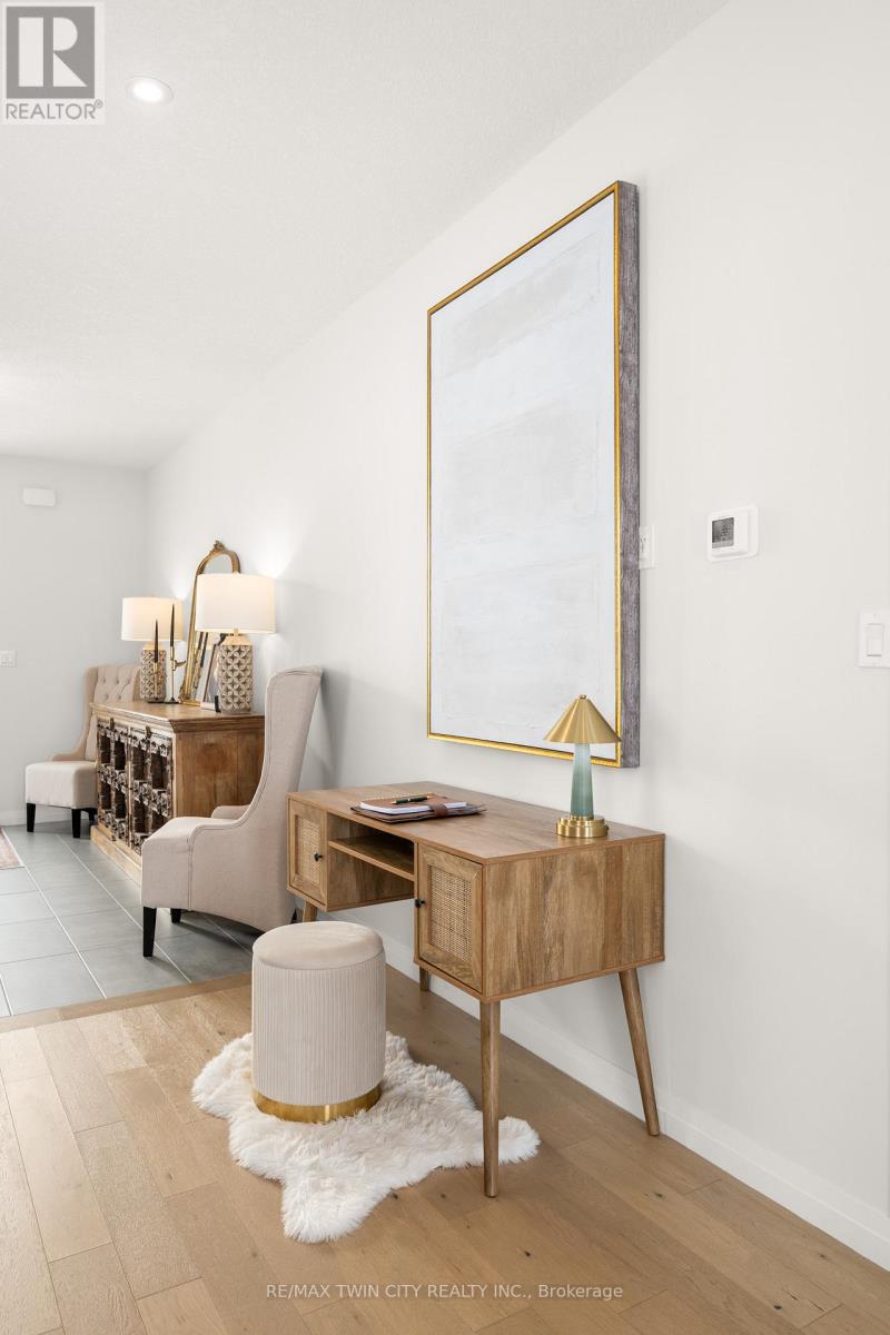 154 Dempsey Drive, Stratford, Ontario  N5A 0R5 - Photo 9 - X12753382