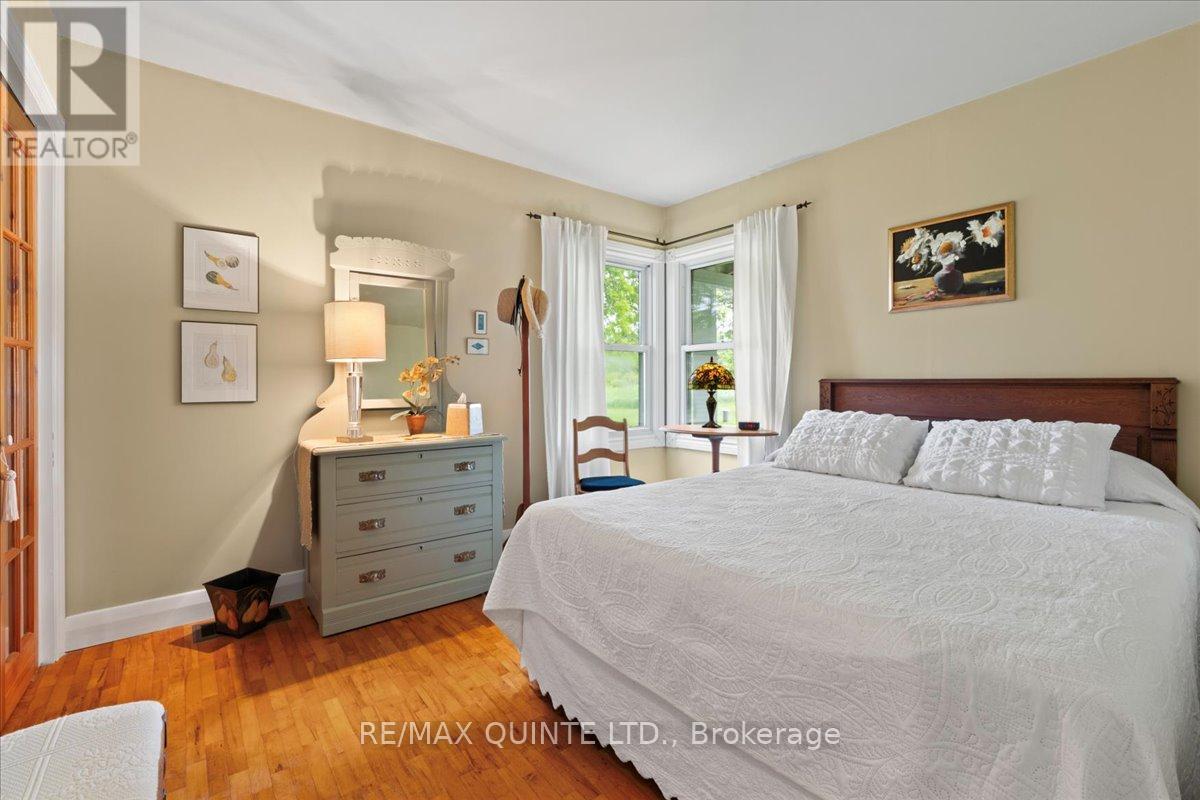 404 Bridge Street W, Belleville (Belleville Ward), Ontario  K8N 4Z2 - Photo 21 - X12768740