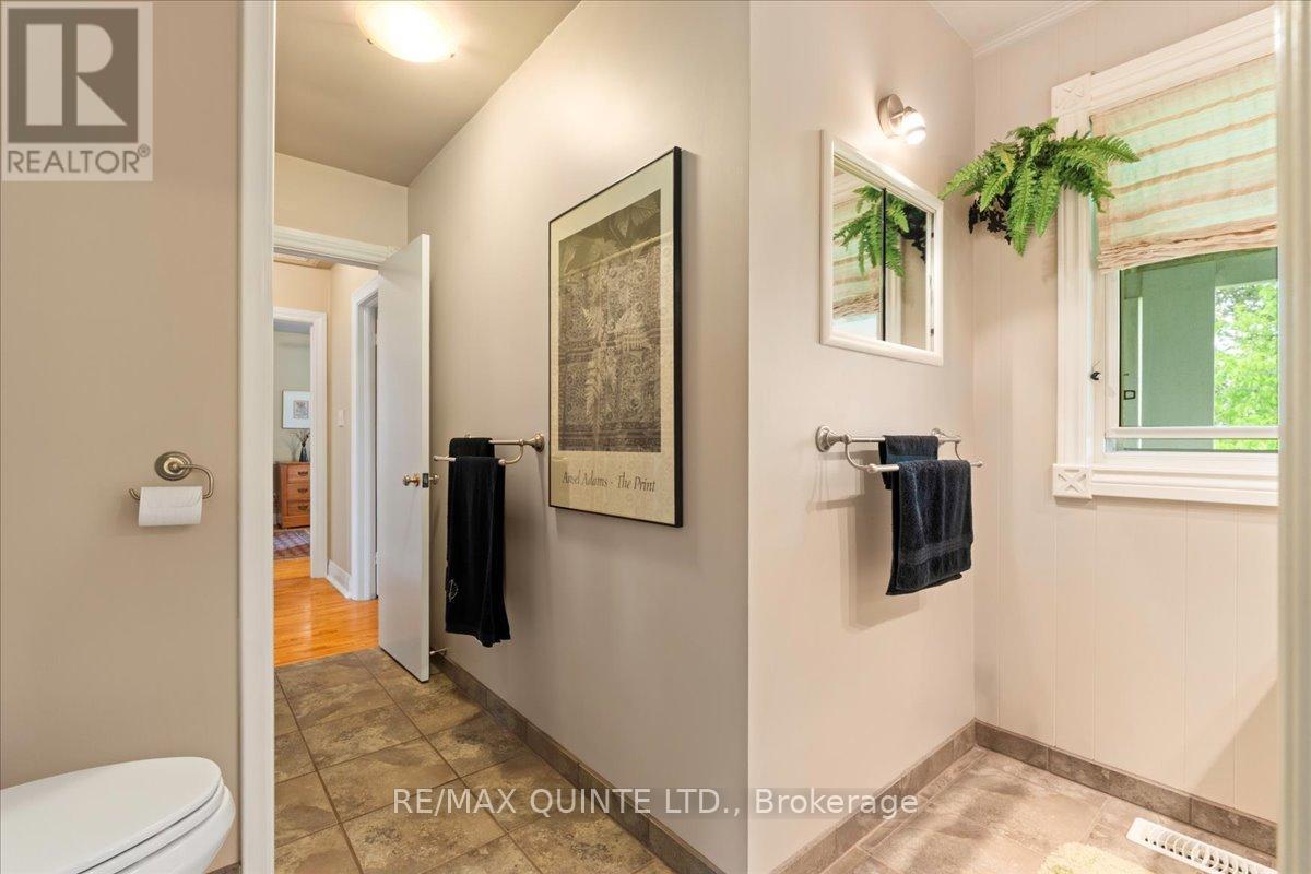 404 Bridge Street W, Belleville (Belleville Ward), Ontario  K8N 4Z2 - Photo 23 - X12768740