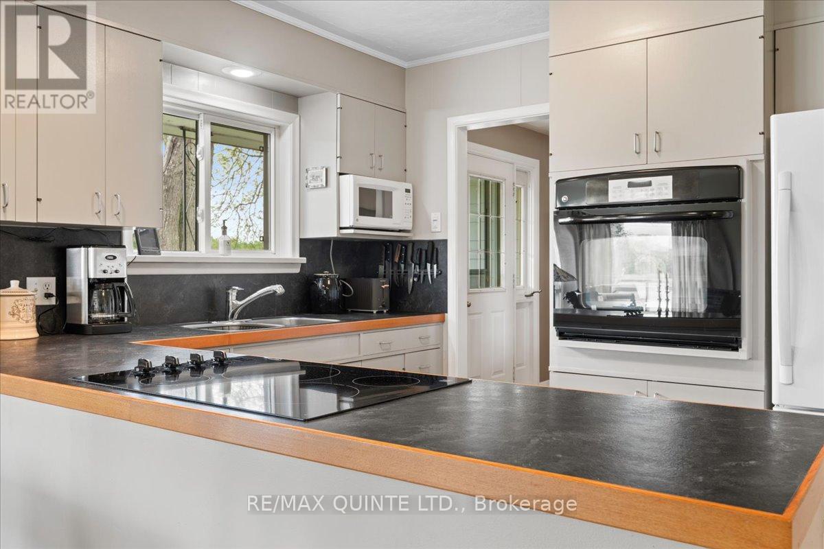 404 Bridge Street W, Belleville (Belleville Ward), Ontario  K8N 4Z2 - Photo 29 - X12768740