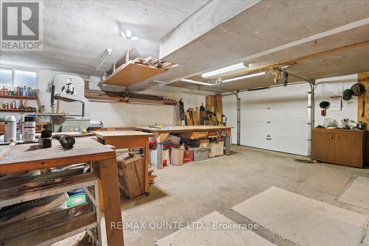 404 Bridge Street W, Belleville (Belleville Ward), Ontario  K8N 4Z2 - Photo 37 - X12768740