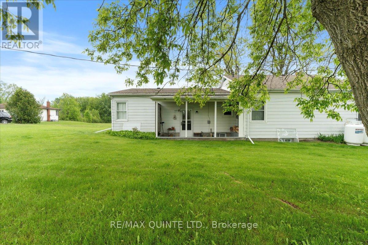 404 Bridge Street W, Belleville (Belleville Ward), Ontario  K8N 4Z2 - Photo 39 - X12768740
