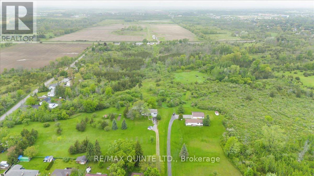 404 Bridge Street W, Belleville (Belleville Ward), Ontario  K8N 4Z2 - Photo 6 - X12768740