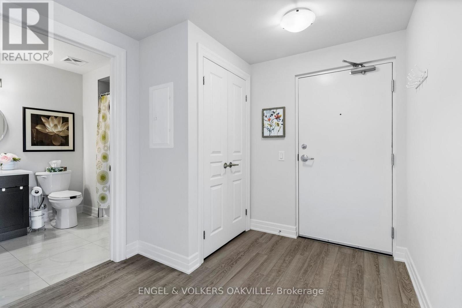 301 - 212 Lakeport Road, St. Catharines, Ontario  L2N 0B4 - Photo 4 - X12768738