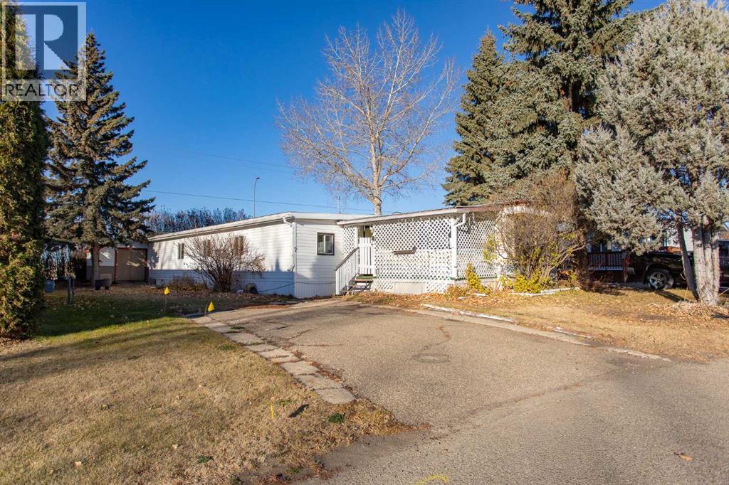 7 Parkland Acres, Lacombe, Alberta  T4L 1T2 - Photo 1 - A2284492