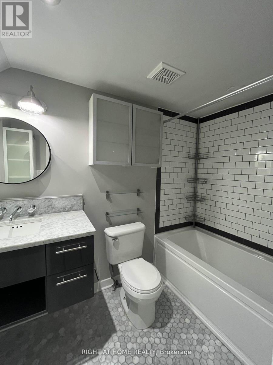 32 - 325 JARVIS STREET, Toronto, Ontario