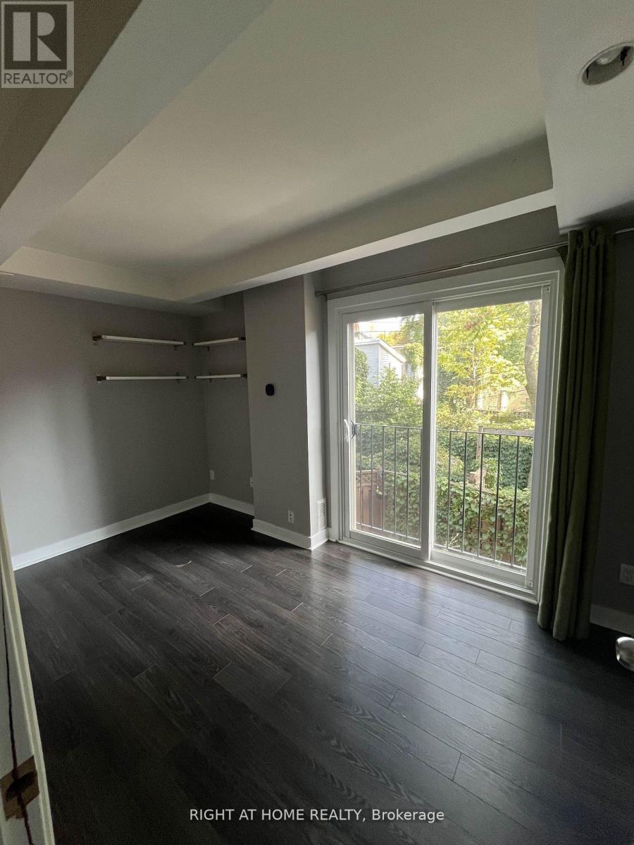 32 - 325 Jarvis Street, Toronto, Ontario  M5B 2C2 - Photo 2 - C12768748