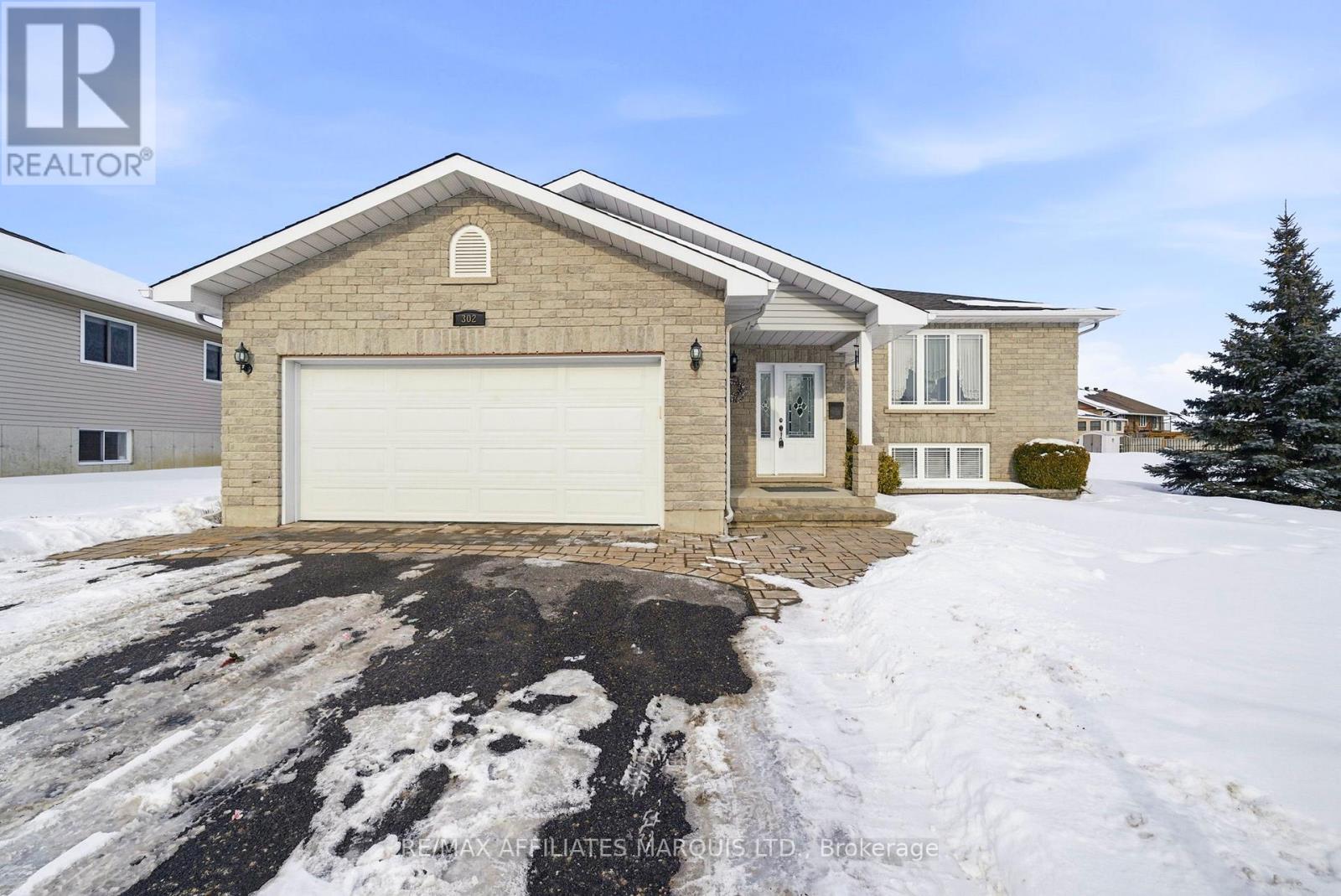 302 EMMA AVENUE, cornwall, Ontario