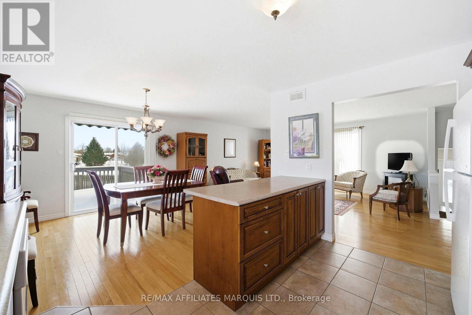 302 Emma Avenue, Cornwall, Ontario  K6J 0A2 - Photo 14 - X12768742